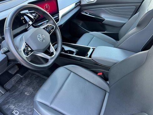 Used 2023 Volkswagen ID.4 S RWD image 10