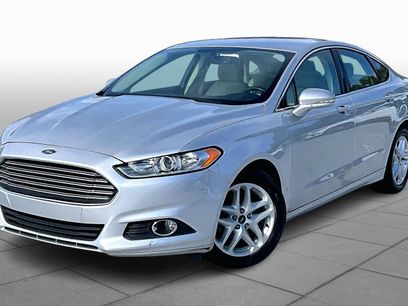 Used 2016 Ford Fusion SE w/ Equipment Group 202A
