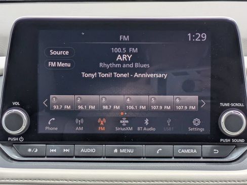 Certified 2025 Nissan Rogue SV FWD image 19