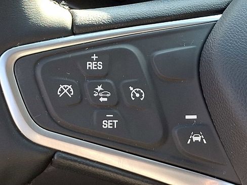 Certified 2023 Chevrolet Equinox LT image 21