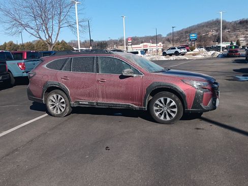Used 2024 Subaru Outback Limited image 2