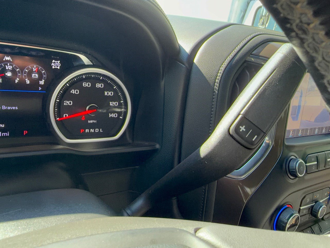 Used 2019 Chevrolet Silverado 1500 High Country w/ Technology Package AWD/4WD image 21