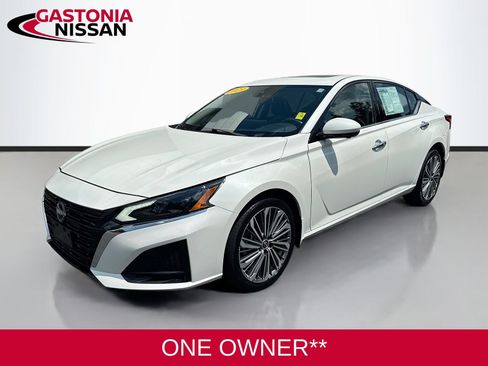 Used 2023 Nissan Altima 2.5 SL AWD/4WD image 3