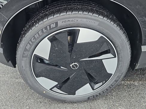 New 2026 Volvo EX30 Plus image 17