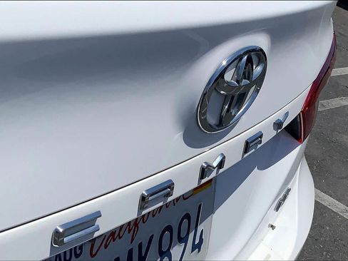 Used 2020 Toyota Camry LE FWD image 30