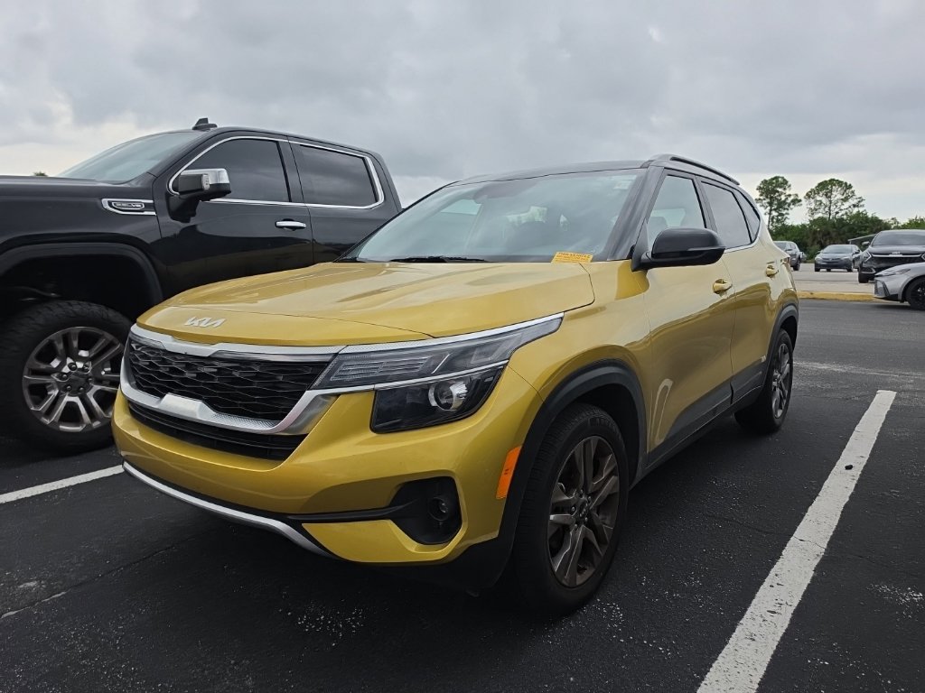 Certified 2023 Kia Seltos S FWD image 5