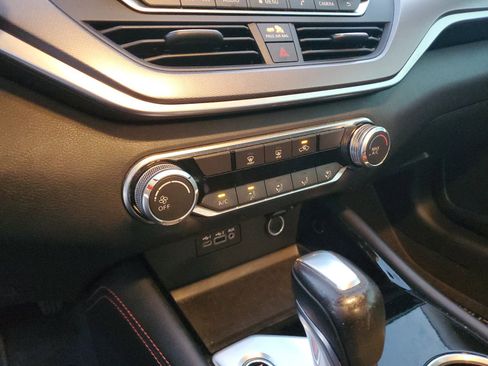 Used 2023 Nissan Altima 2.5 SR image 23