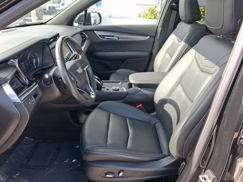 Used 2023 Cadillac XT6 Luxury FWD image 12