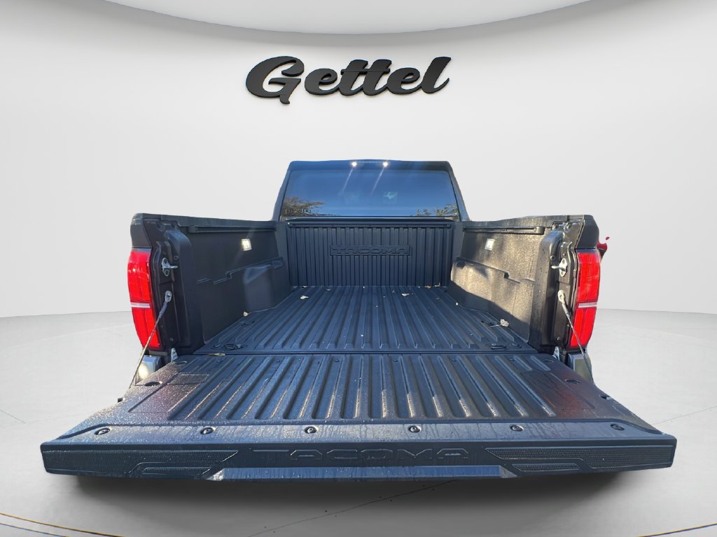 Used 2026 Toyota Tacoma SR5 AWD/4WD image 9