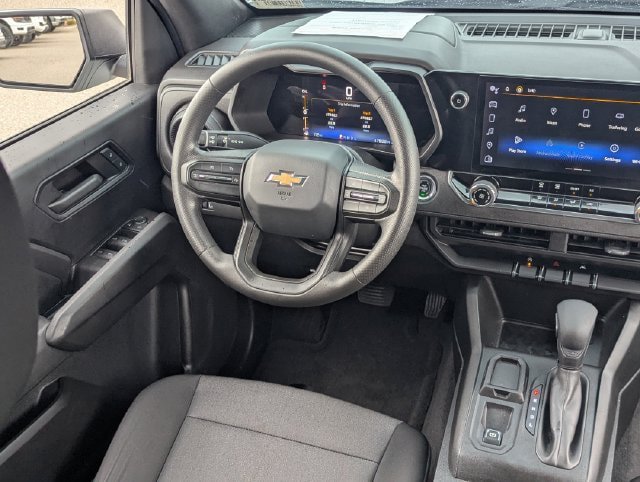 Used 2023 Chevrolet Colorado W/T w/ WT Convenience Package RWD image 18