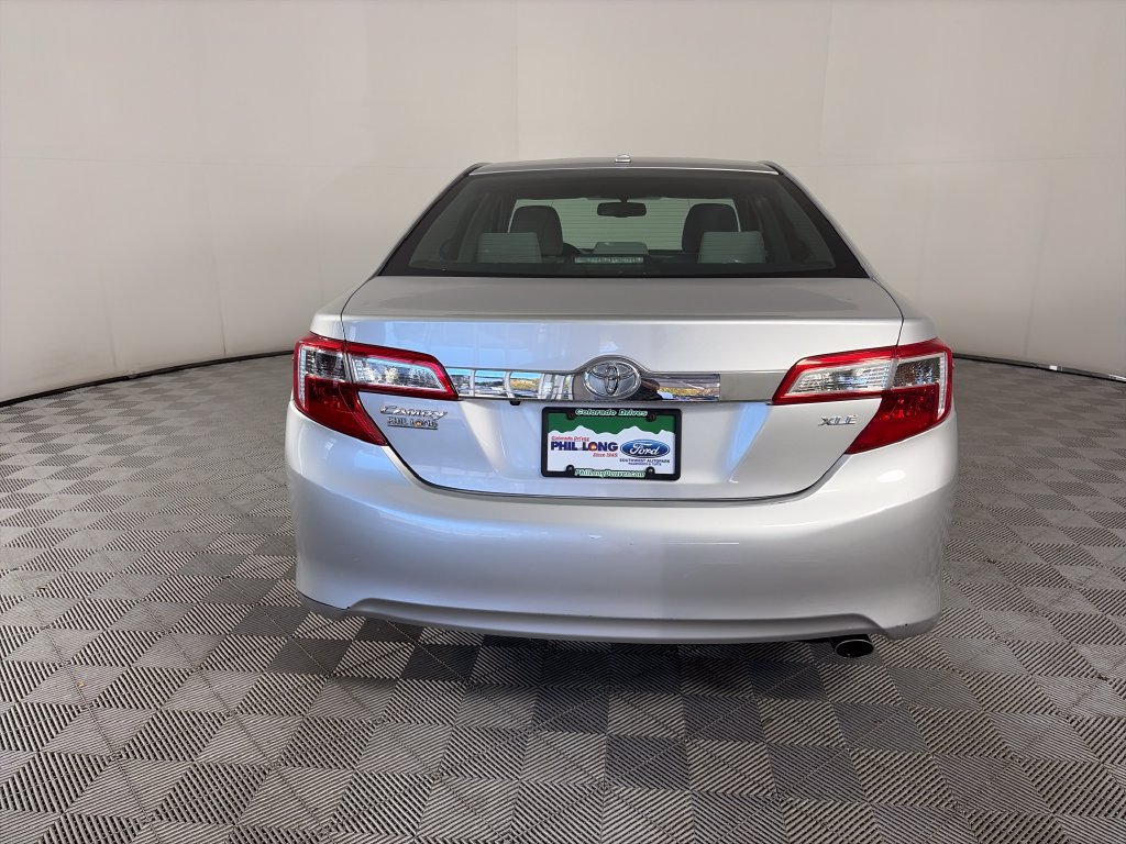Used 2013 Toyota Camry XLE w/ Convenience Pkg FWD image 6