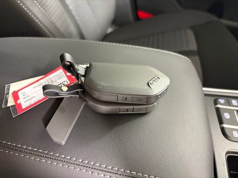 New 2026 Kia Sorento LX image 44