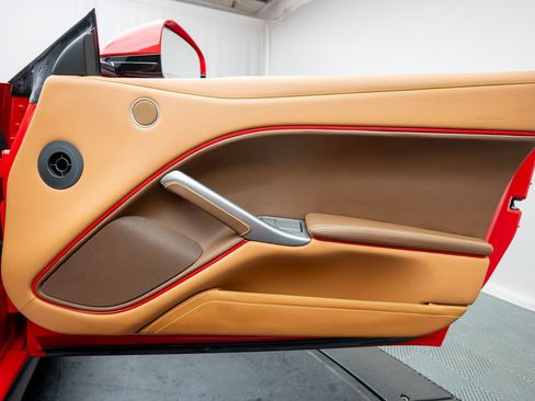 Used 2016 Ferrari F12 Berlinetta RWD image 35