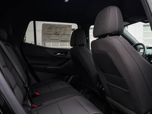 New 2026 Chevrolet Equinox LT FWD image 11