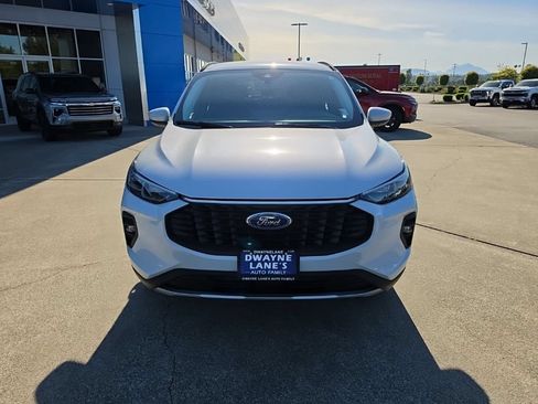 Used 2025 Ford Escape Platinum AWD/4WD image 9