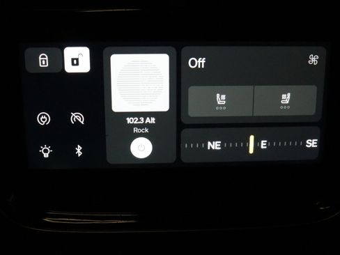 Used 2023 Rivian R1S Adventure image 37