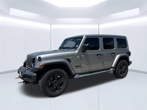 Used 2020 Jeep Wrangler Unlimited Sahara AWD/4WD image 4