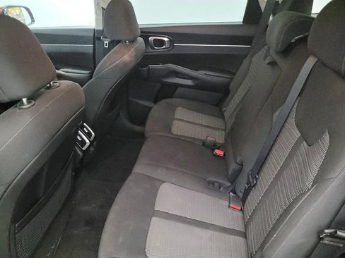 Used 2022 Kia Sorento LX image 18