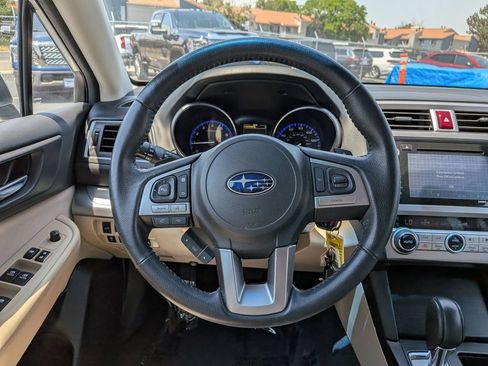 Used 2017 Subaru Outback 2.5i Premium AWD/4WD image 18