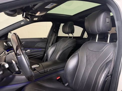 Used 2020 Mercedes-Benz S 560 Sedan image 5