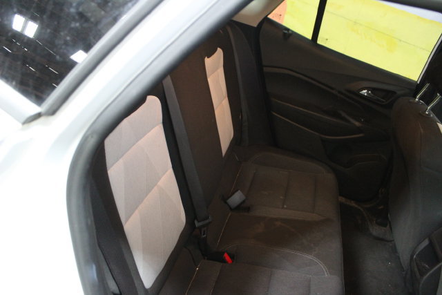 Used 2025 Chevrolet Trax LS w/ LS Convenience Package FWD image 6
