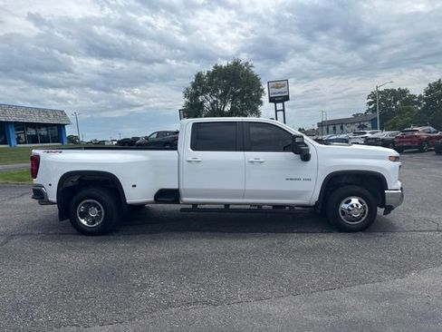 Certified 2024 Chevrolet Silverado 3500 LT w/ Convenience Package AWD/4WD image 4
