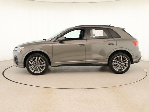 New 2025 Audi Q3 2.0T Premium image 2