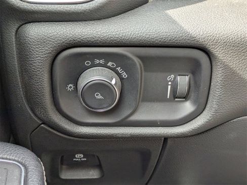 Used 2024 RAM 1500 Laramie image 24