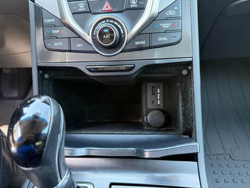 Used 2014 Hyundai Azera Limited w/ Option Group 02 FWD image 56