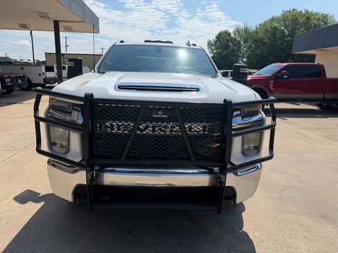 Used 2021 Chevrolet Silverado 3500 LT w/ Snow Plow Prep Package AWD/4WD image 6
