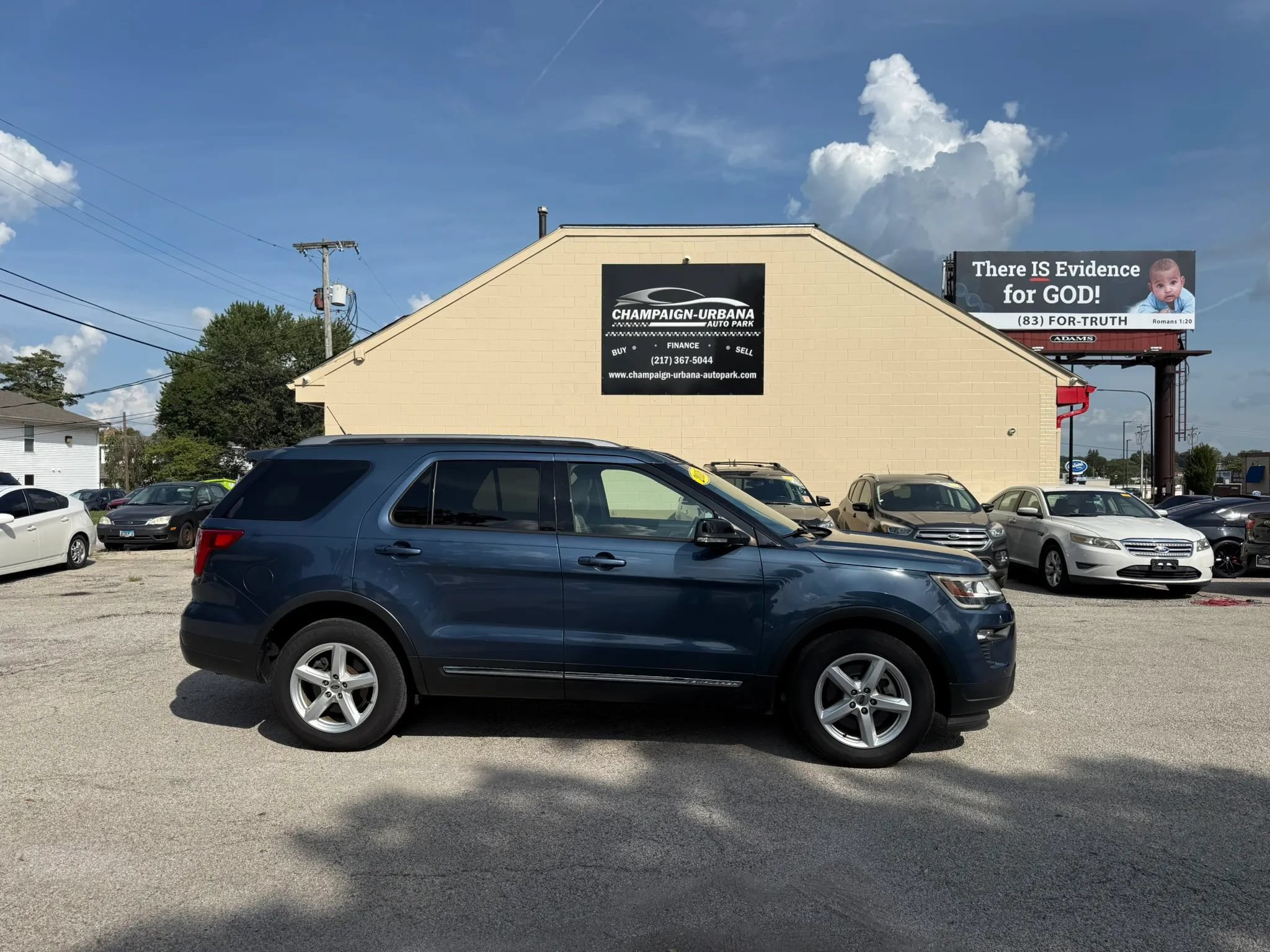 Used 2018 Ford Explorer XLT w/ Equipment Group 202A FWD image 8