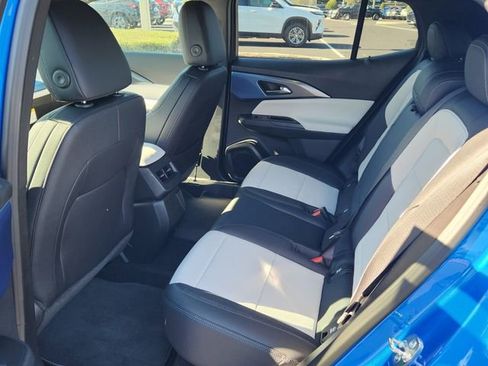 New 2026 Chevrolet Equinox EV LT image 9