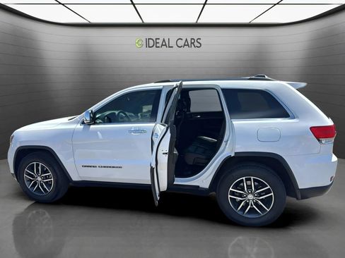 Used 2017 Jeep Grand Cherokee Limited w/ Luxury Group II RWD image 10