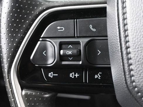 Used 2023 Toyota Tundra SR5 w/ SR5 Convenience Package image 7