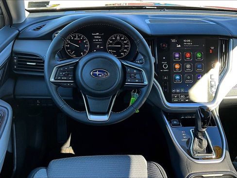 Used 2025 Subaru Outback Premium image 5