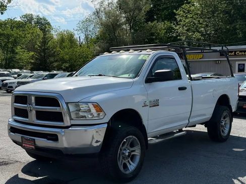 Used 2016 RAM 2500 Tradesman w/ Chrome Appearance Group AWD/4WD image 4