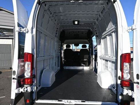 New 2026 RAM ProMaster 3500 w/ Cold Weather Group image 24