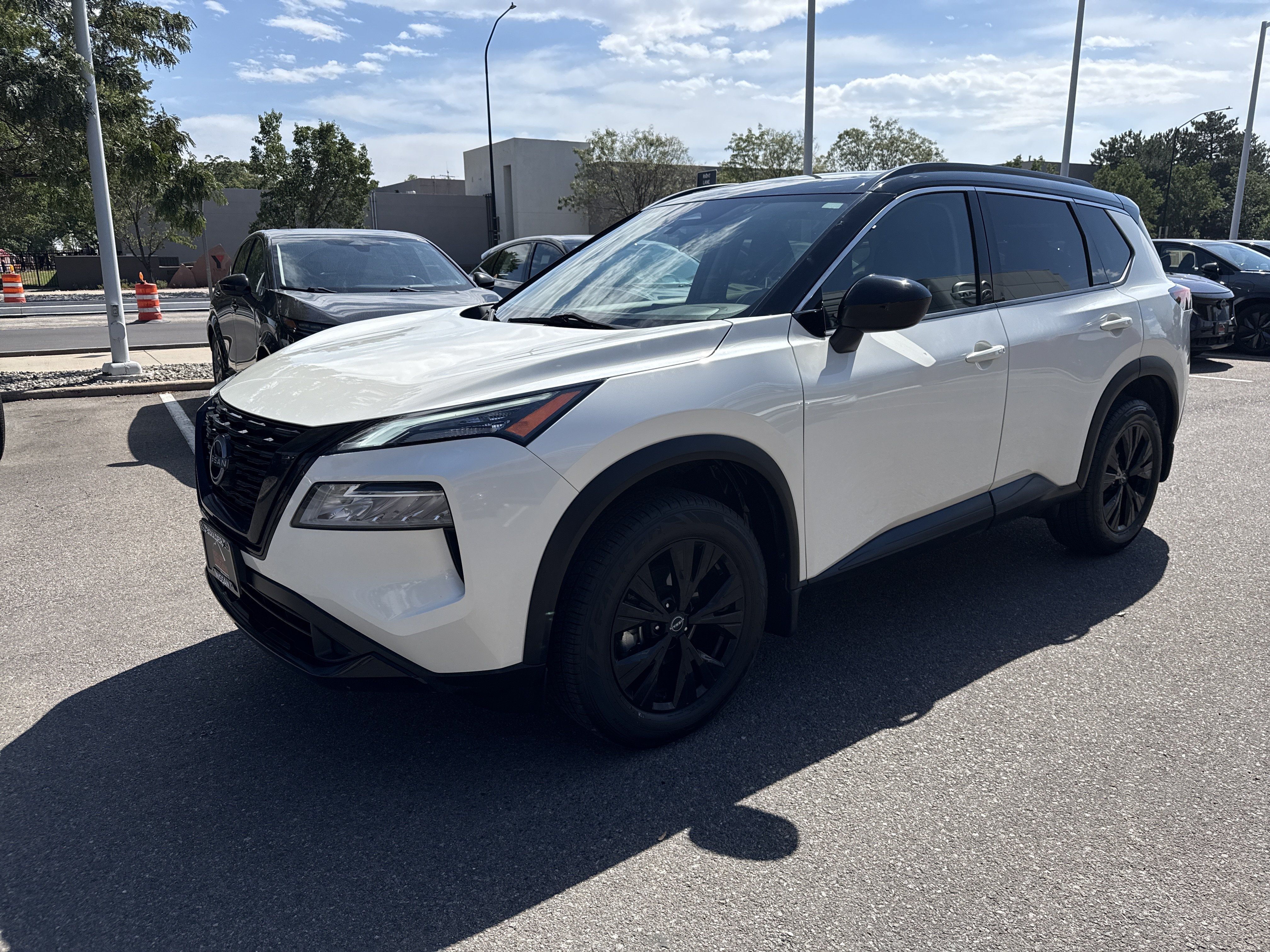 Certified 2023 Nissan Rogue SV w/ SV Premium B Package AWD/4WD image 6