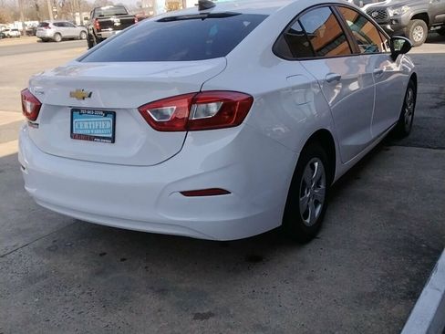 Used 2017 Chevrolet Cruze LS image 4