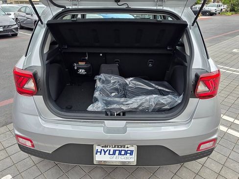 New 2025 Hyundai Venue SEL image 14