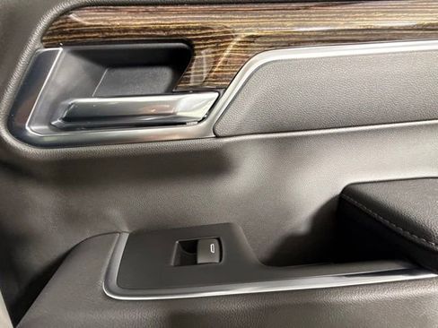 Used 2025 GMC Sierra 1500 Elevation image 30