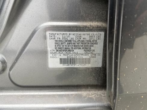 Used 2015 Nissan Sentra SV FWD image 11