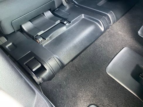Used 2018 Toyota 4Runner SR5 RWD image 57