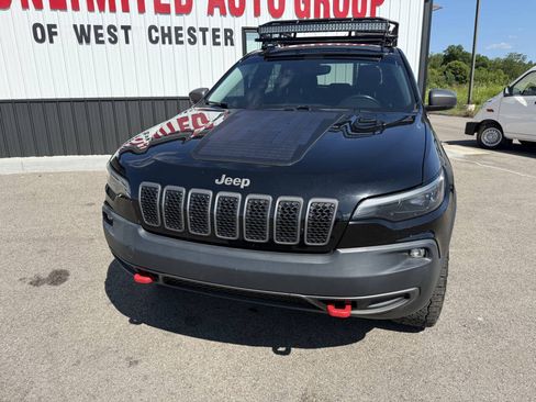 Used 2020 Jeep Cherokee Trailhawk AWD/4WD image 4