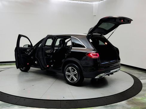 Used 2020 Mercedes-Benz GLC 300 GLC300 w/ Parking Assistance Package image 12