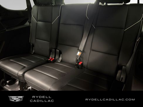 Used 2023 Cadillac Escalade Premium Luxury AWD/4WD image 16