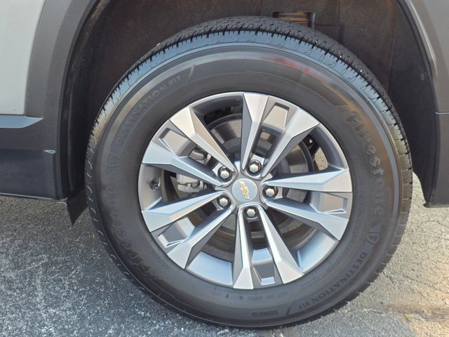 Used 2026 Chevrolet Equinox LT w/ Convenience Package II FWD image 8