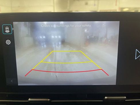 Used 2025 Hyundai Kona SE AWD/4WD image 17