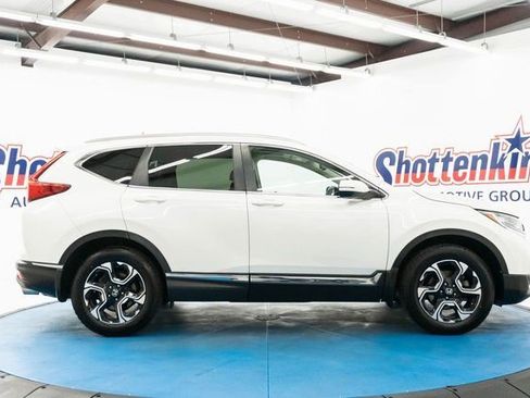 Certified 2018 Honda CR-V Touring image 15