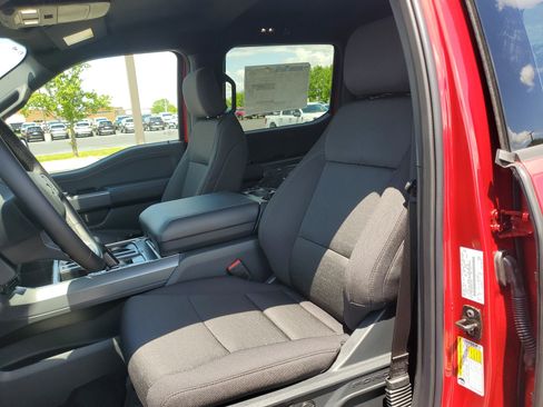 New 2025 Ford F150 XLT w/ Equipment Group 302A MID image 18